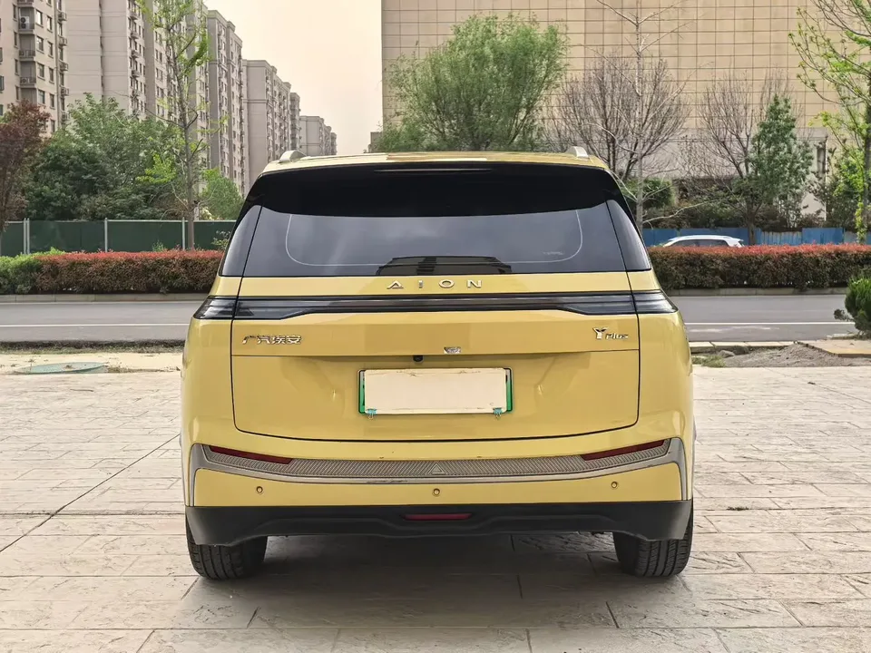 AION Y 70 Smart Edition Ternary Lithium 2023 — миниатюра 2