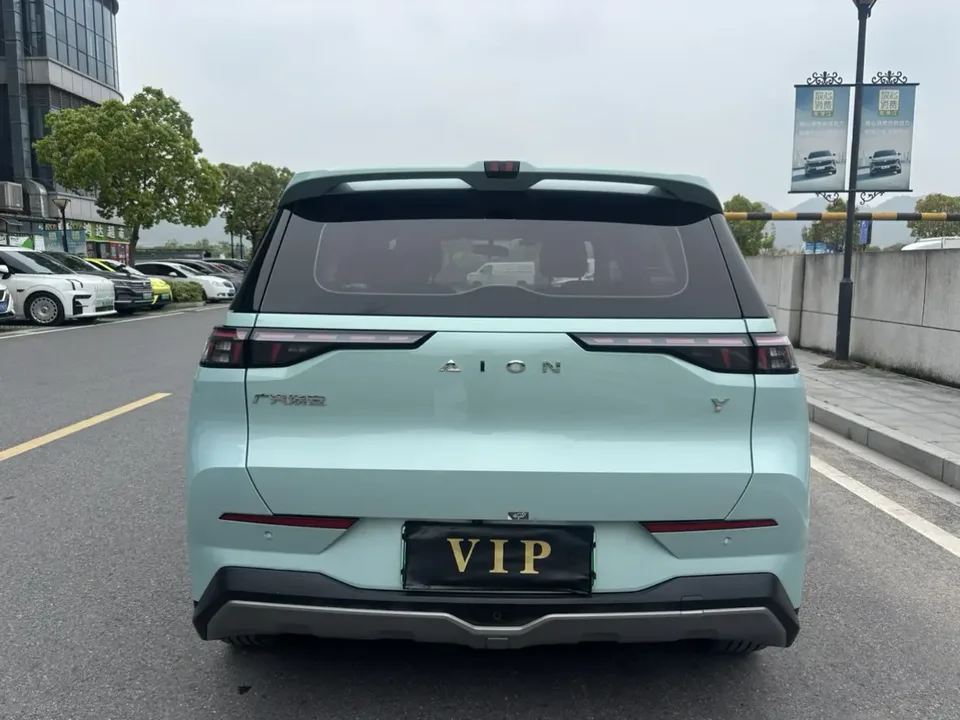 AION Y AION Y 2022 70 Smart Edition Lithium Iron Phosphate 2022 — миниатюра 2