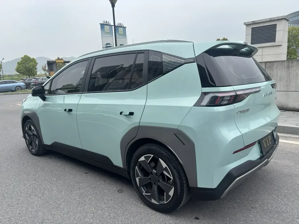 AION Y AION Y 2022 70 Smart Edition Lithium Iron Phosphate 2022 — миниатюра 4