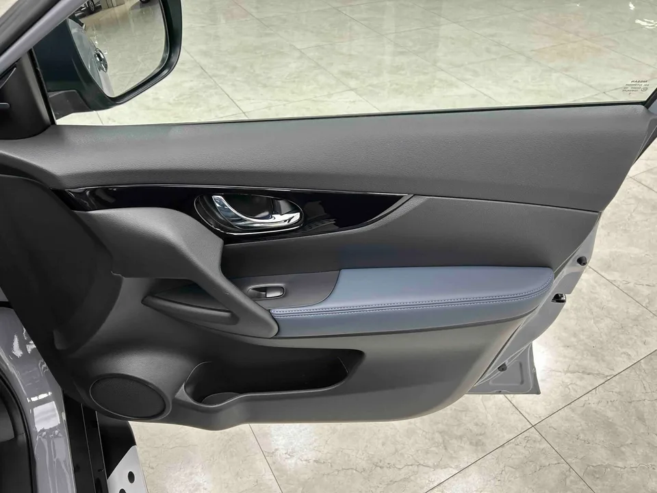 Nissan X-Trail X-Trail Honor 2.0L 2WD Leading Edition 2025 — миниатюра 4