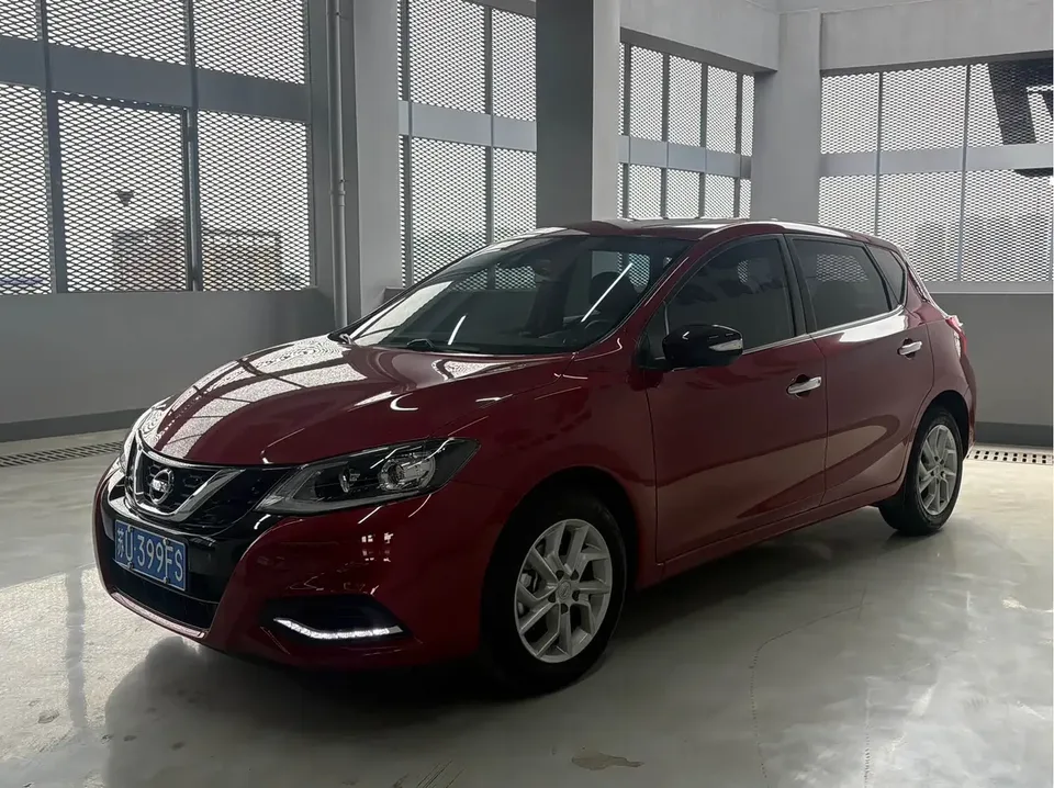 Nissan Tiida Tiida 2023 1.6L CVT Intelligent Travel Edition 2023 — photo 1, buy with delivery to Moscow