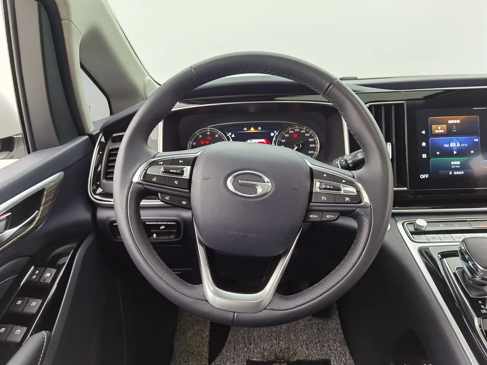 GAC Trumpchi M8 Trumpchi M8 2023 Lingxiu Series 390T Exclusive Edition 2024 — миниатюра 3