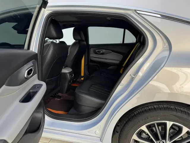 GAC Trumpchi Empow Shadow Leopard 2023 2.0L DHT High Energy Hybrid 2023 — thumbnail 5