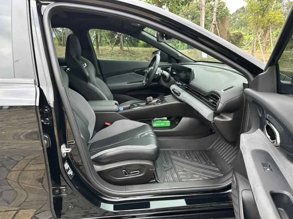 GAC Trumpchi Shadow Leopard 400T Automatic R Max Edition 2023 — миниатюра 4