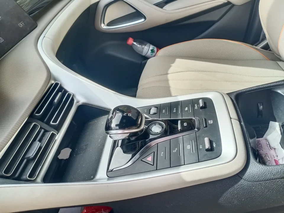 BYD Song Pro DM DM-i Honor Edition 110km Excellence Edition 2024 — миниатюра 5