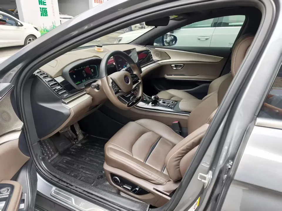BYD Han EV Super Long Range Luxury Edition 2022 — миниатюра 5