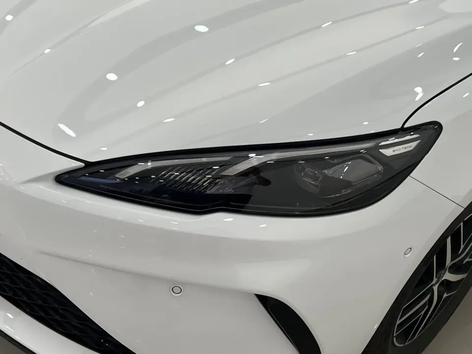 BYD Seal 05DM Intelligent Driving Edition DM-i 120KM Flagship Model 2025 — миниатюра 2