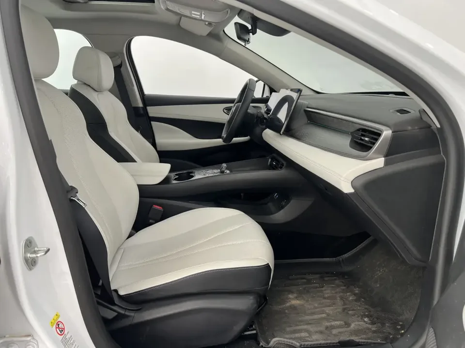 BYD Seal 05DM Intelligent Driving Edition DM-i 120KM Flagship Model 2025 — миниатюра 4