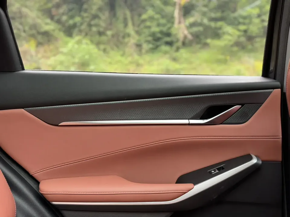 Changan CS75PLUS third generation 1.5T automatic pilot model 2023 — миниатюра 3