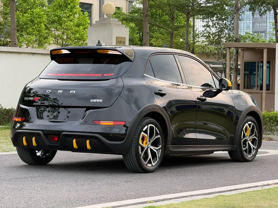 ORA Euler Good Cat GT Mulan Edition 401km Honor Edition 135kW 2024 — миниатюра 2
