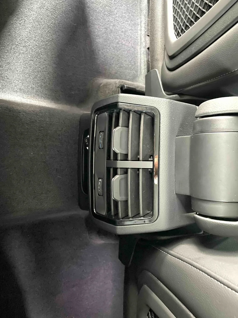 Audi Q3 Audi Q3 2022 35 TFSI Fashionable and Dynamic 2022 — миниатюра 3