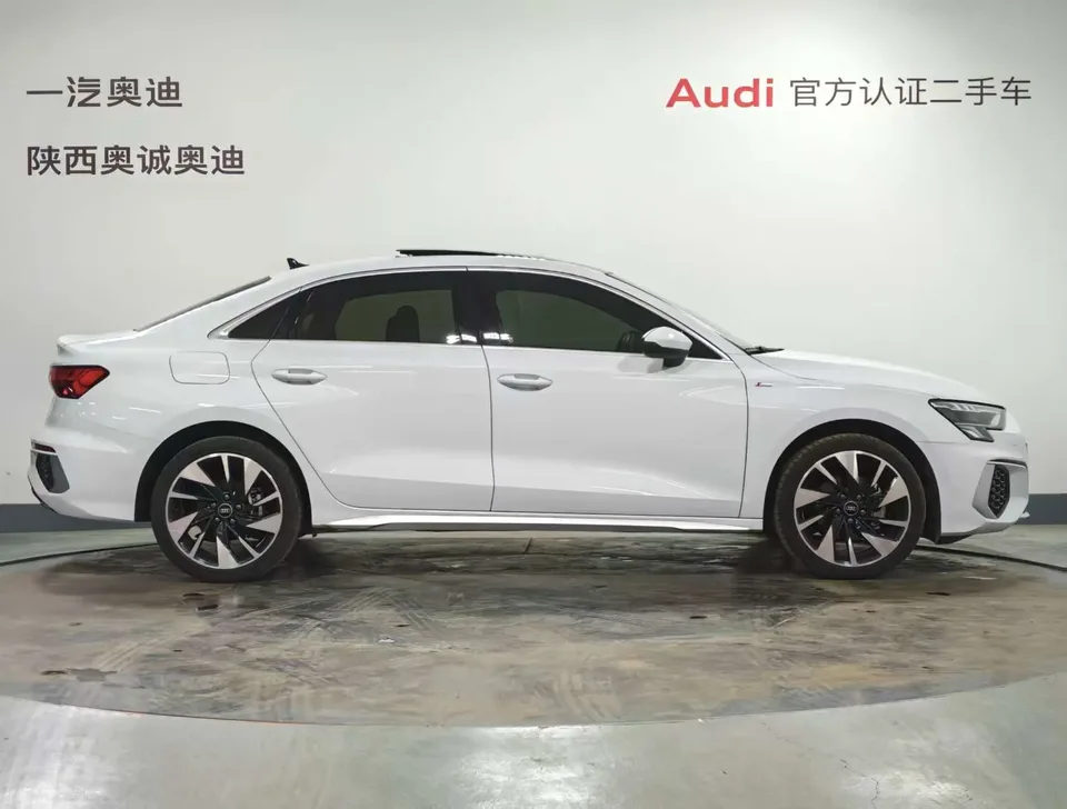 Audi A3 Audi A3 2024 A3L Limousine 35 TFSI Fashion Sports 2024 — миниатюра 2