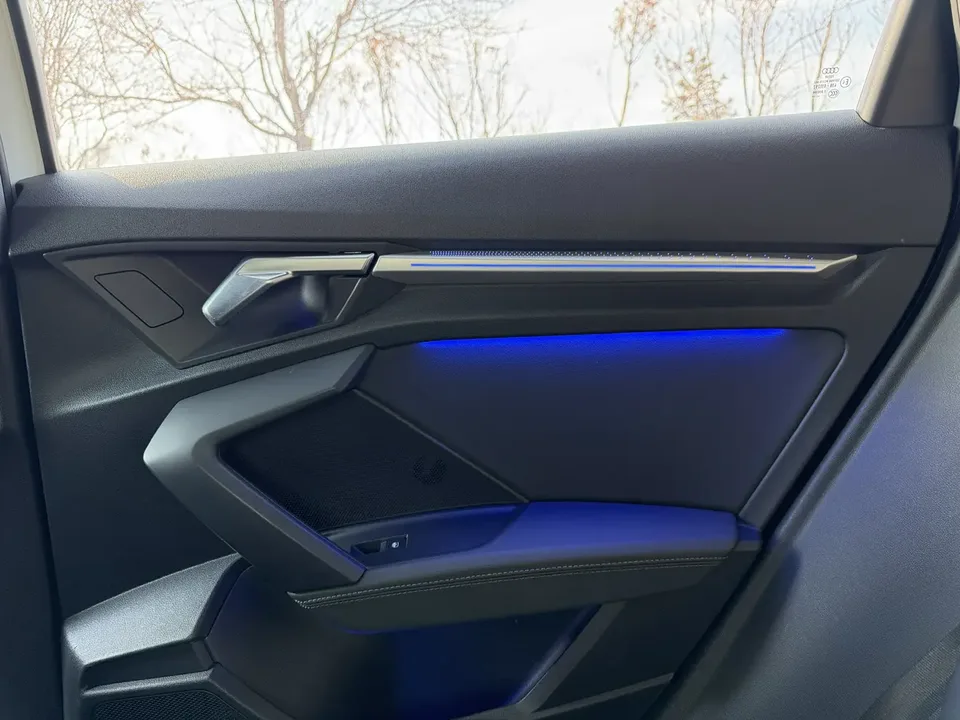 Audi A3 Sportback 35 TFSI stylish and sporty 2022 — миниатюра 3