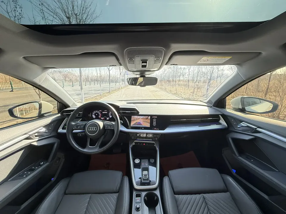 Audi A3 Sportback 35 TFSI stylish and sporty 2022 — миниатюра 5