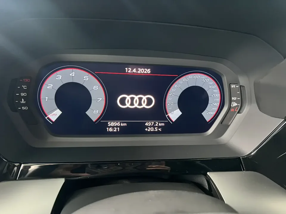 Audi A3 Audi A3 2026 Sportback 35 TFSI Flying Spur Luxury Edition + Luxury Package 2025 — миниатюра 5