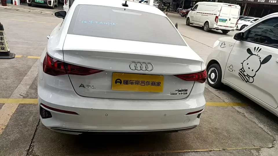 Audi A3 A3L Limousine 35 TFSI Fashionable and Elegant 2022 — миниатюра 4
