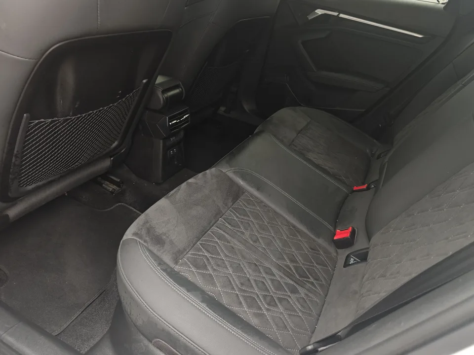 Audi A3 Audi A3 2024 Sportback 35 TFSI luxury sports model 2024 — миниатюра 3