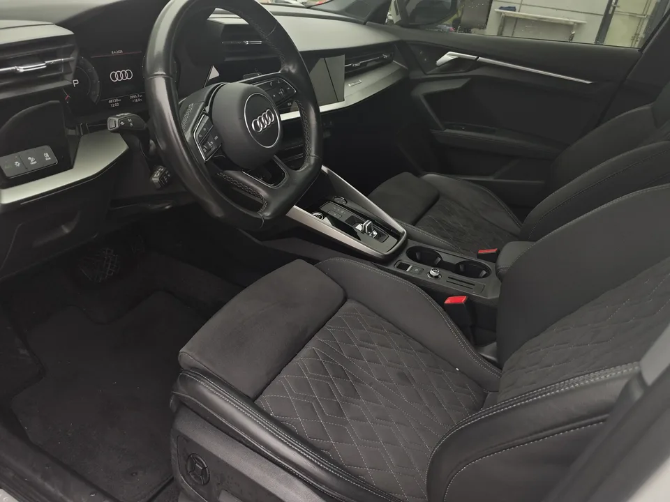 Audi A3 Audi A3 2024 Sportback 35 TFSI luxury sports model 2024 — миниатюра 5