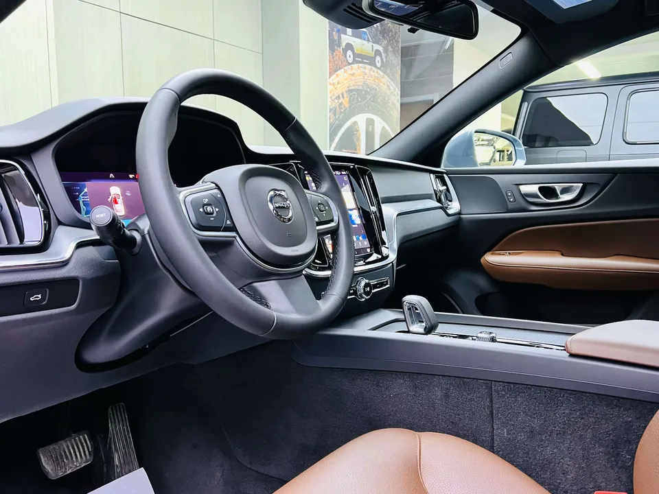 Volvo S60 Volvo S60 2024 B4 Luxury Edition 2024 — миниатюра 4