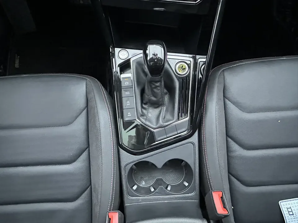 Volkswagen Tayron 280TSI 2WD Comfort Smart Edition 2022 — миниатюра 4