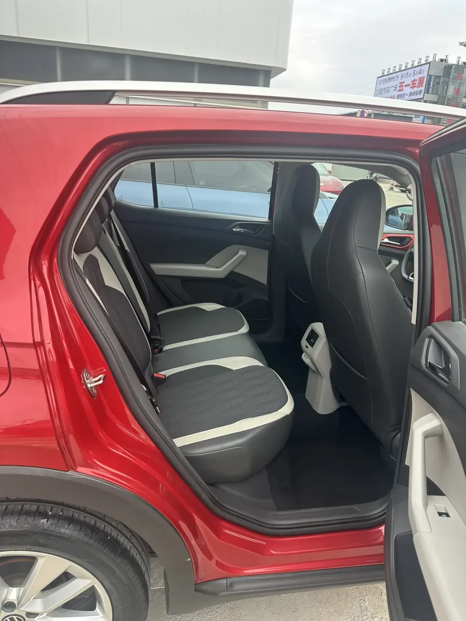 Volkswagen Tu Kai 2022 Tukai 280TSI DSG Comfort Edition 2024 — миниатюра 3