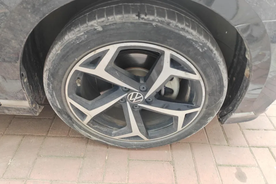 Volkswagen Magotan Magotan 2023 2 million commemorative edition 330TSI DSG luxury model 2023 — миниатюра 3
