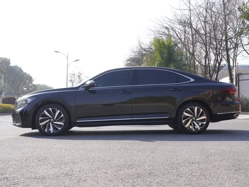 Volkswagen Passat Passat 2022 330TSI Starry Sky Premium Edition 2022 — миниатюра 4