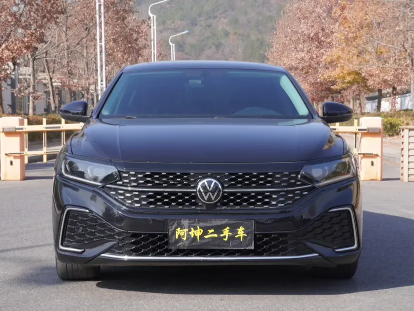 Volkswagen Passat 2022