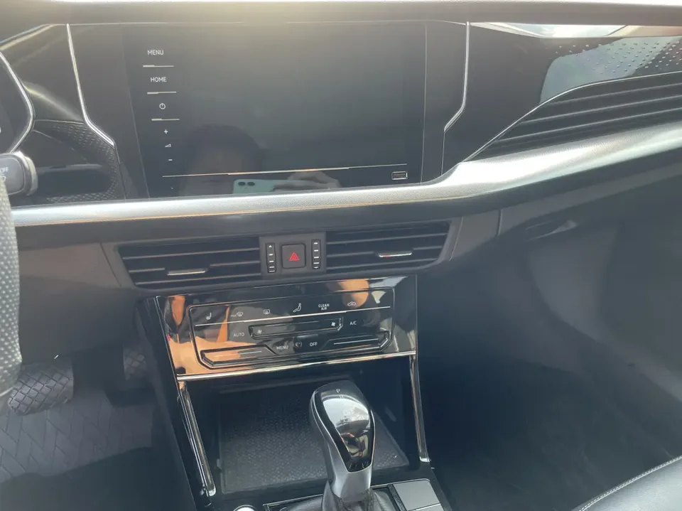 Volkswagen Passat Passat 2022 330TSI Starry Sky Deluxe Edition 2022 — миниатюра 3