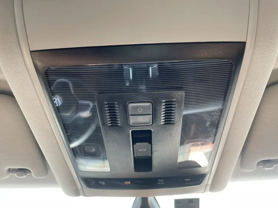 Volkswagen Passat Passat 2022 330TSI Starry Sky Deluxe Edition 2022 — миниатюра 4
