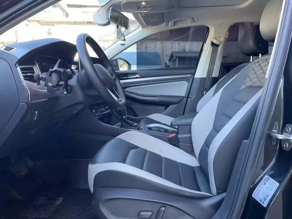 Volkswagen Bora 300TSI DSG Premium Edition 2023 — миниатюра 5