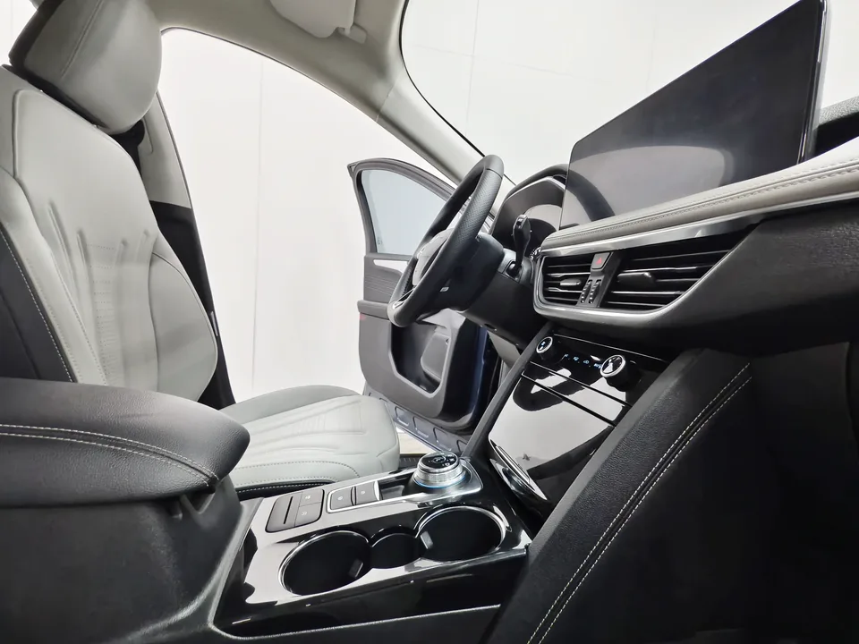 Ford Escape 2024 EcoBoost 245 2WD Premium Edition 2025 — миниатюра 3