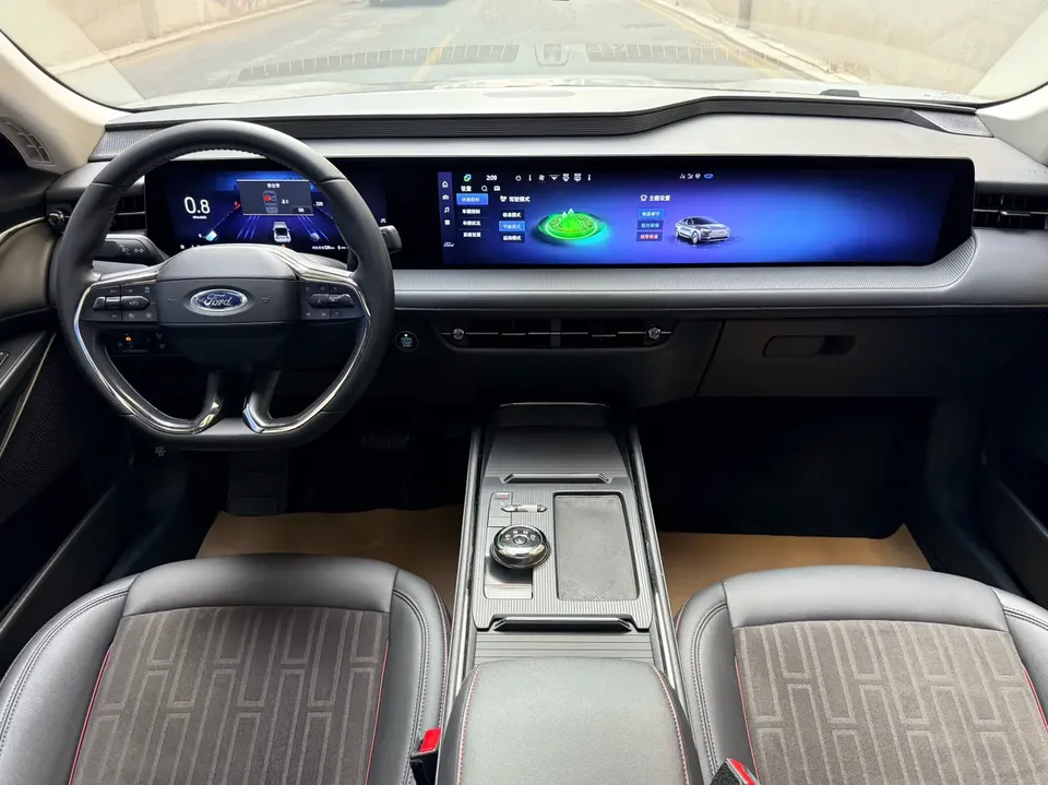 Ford Mondeo Mondeo EcoBoost 180 Luxury 2023 — миниатюра 2