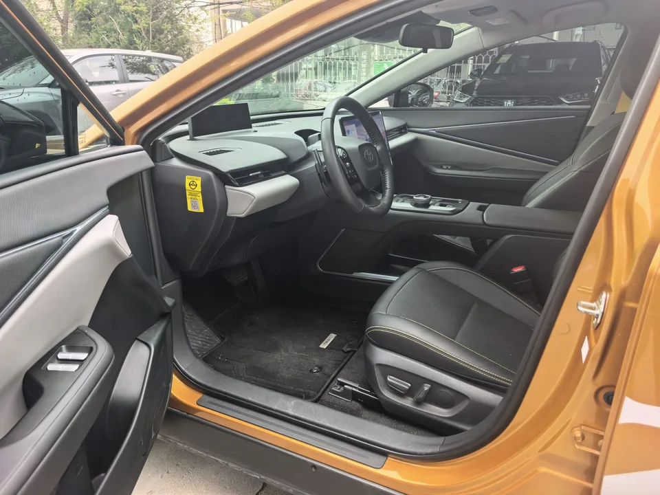 Toyota bZ5 550 PRO Smart Edition 2025 — миниатюра 3