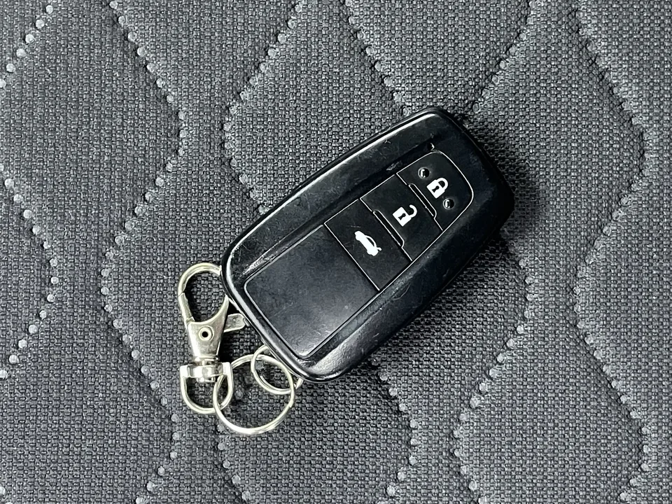 Toyota Corolla 1.2T S-CVT Pioneer PLUS Edition 2022 — миниатюра 4