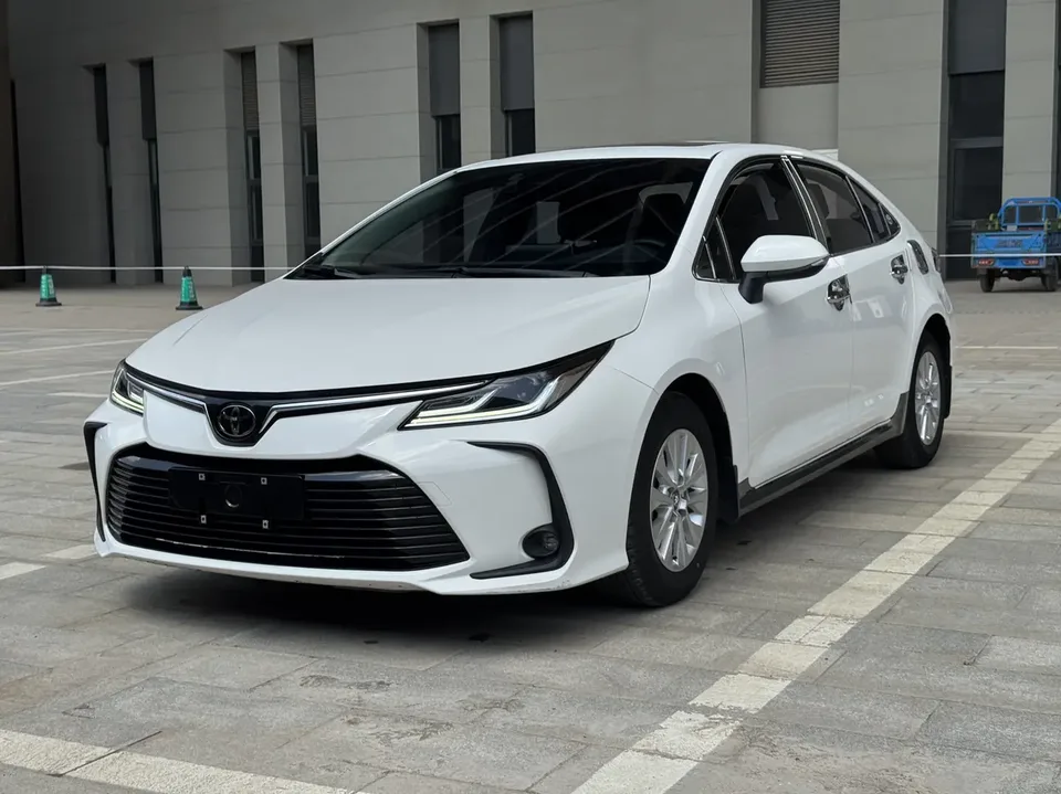 Toyota Corolla Corolla 2021 1.5L CVT Elite Edition 2022 — photo 1, buy with delivery to Moscow