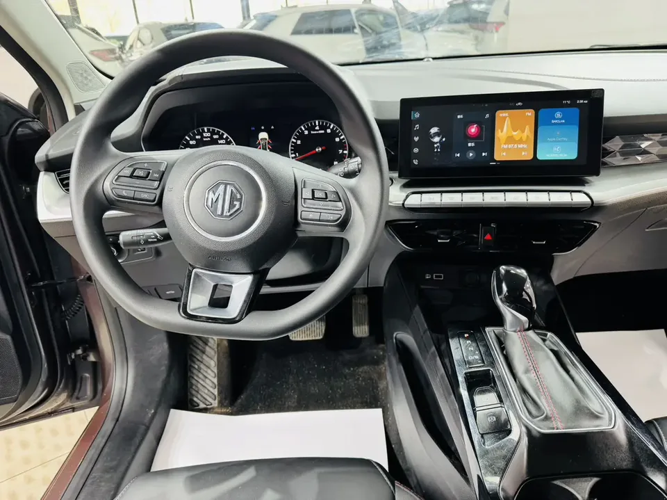 MG 5 180DVVT CVT Youth Deluxe Edition 2022 — миниатюра 5