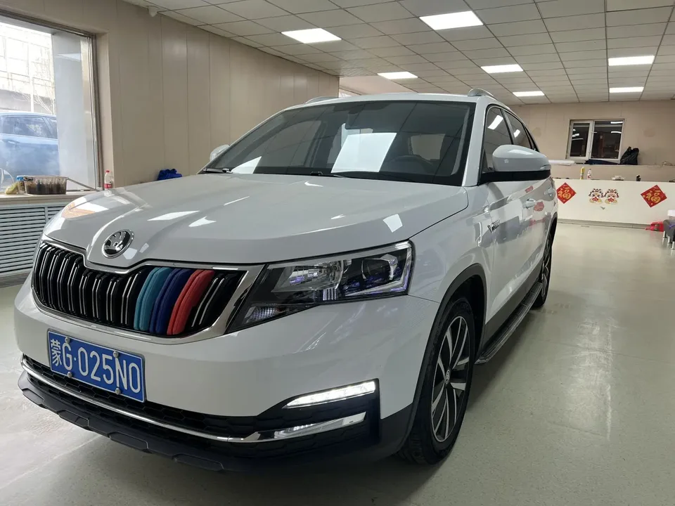 Skoda Comek Komic 2023 1.5L automatic comfort version 2023 — фото 1, купить с доставкой в Москву
