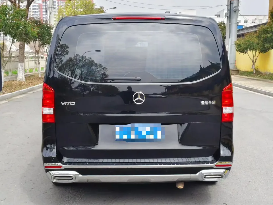 Mercedes-Benz Vito 2.0T Elite Edition 7 Seaters 2022 — миниатюра 2