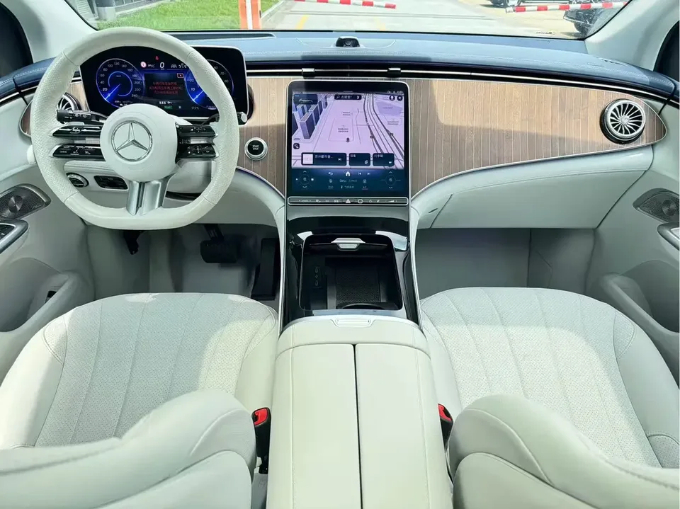 Mercedes-Benz EQE SUV Mercedes-Benz EQE SUV 2024 EQE SUV 500 4MATIC 2025 — thumbnail 3