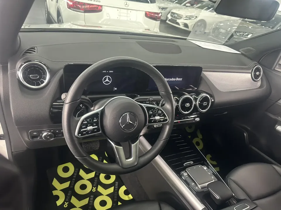 Mercedes-Benz GLA second facelift GLA 200 2022 — миниатюра 2