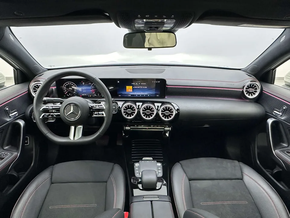 Mercedes-Benz Mercedes Benz A Class Mercedes-Benz A-Class 2023 A 200 L Sports Sedan Fashion Edition 2024 — миниатюра 4