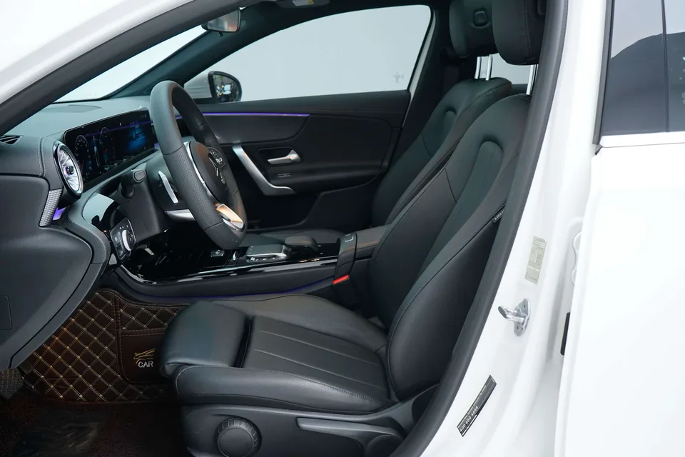 Mercedes-Benz Mercedes Benz A Class Mercedes-Benz A-Class 2022 facelift A 200 L sports sedan fashion version 2022 — миниатюра 5