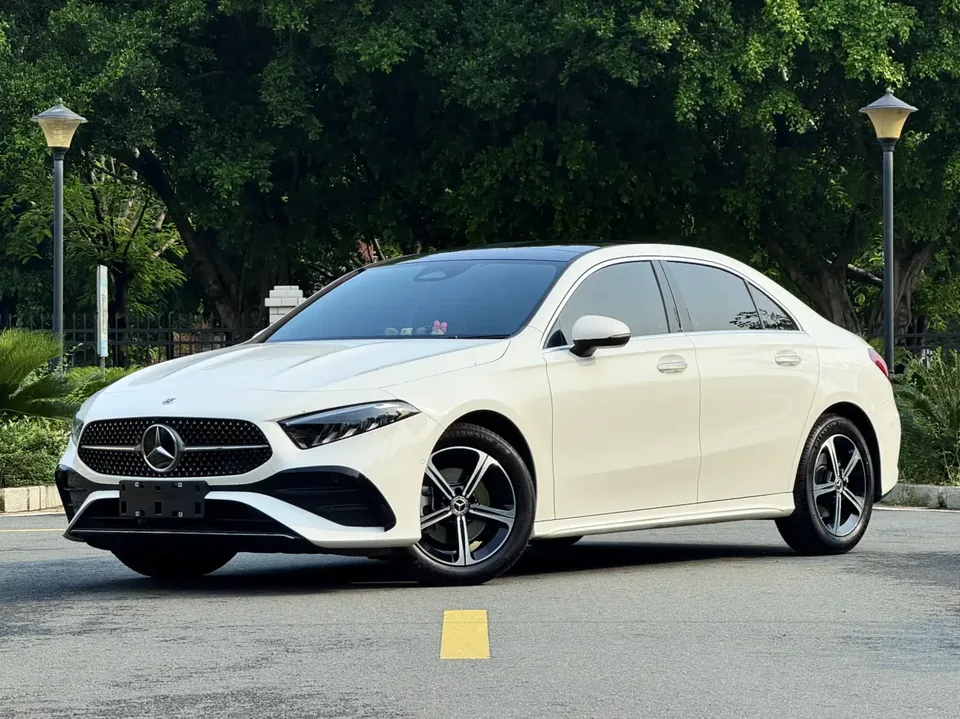 Mercedes-Benz Mercedes Benz A Class 2024