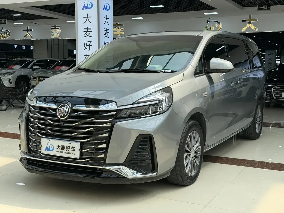 Buick GL8 GL8 2022 facelift land business class 2.0T smart model 2023 — photo 1, buy with delivery to Moscow