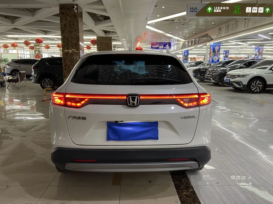 Honda VEZEL 1.5L CVT technology version 2023 — миниатюра 2