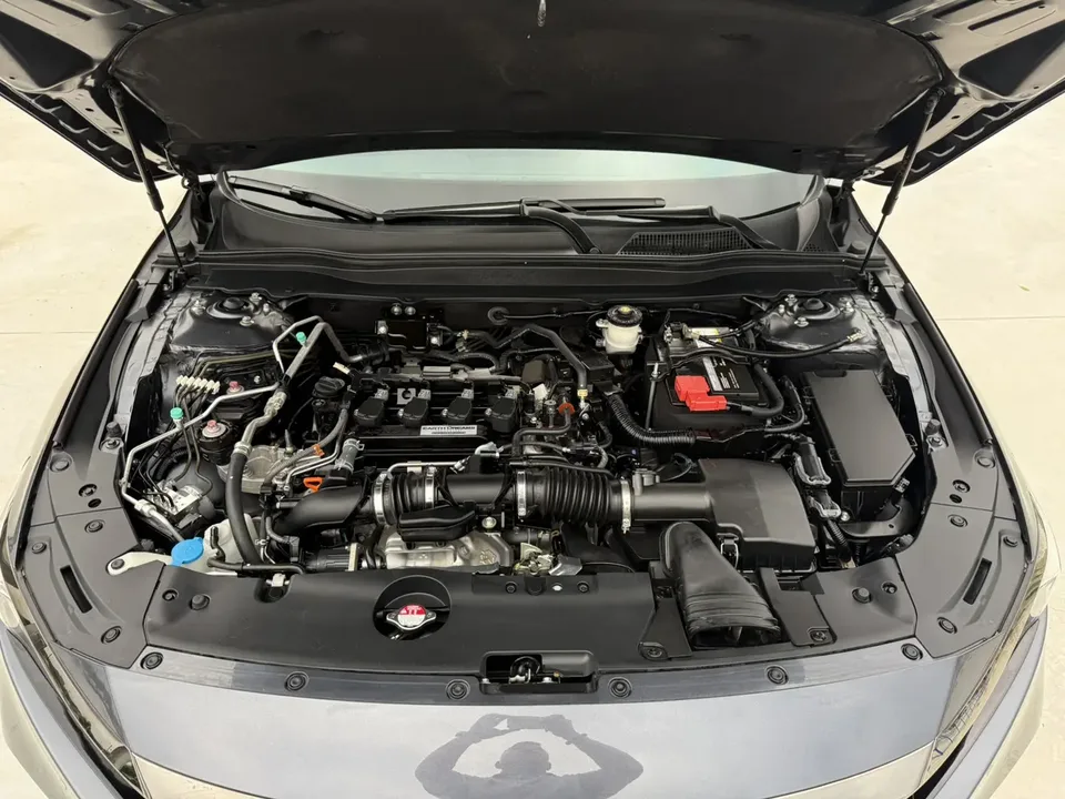 Honda Accord 2022 Accord 260TURBO Fantasy Night Premium Edition 2022 — миниатюра 3
