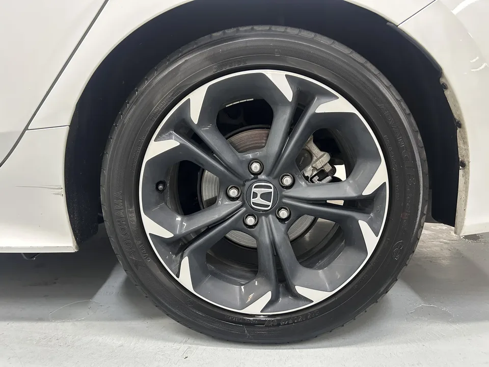 Honda CIVIC 2022 Civic 240TURBO CVT Ignition Edition 2022 — миниатюра 3