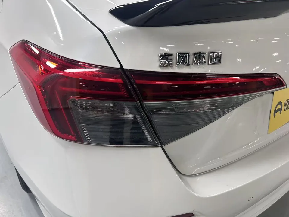 Honda CIVIC 2022 Civic 240TURBO CVT Ignition Edition 2022 — миниатюра 4