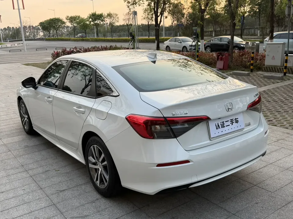 Honda CIVIC 2022 Civic 240TURBO CVT Dynamic Edition 2023 — миниатюра 2